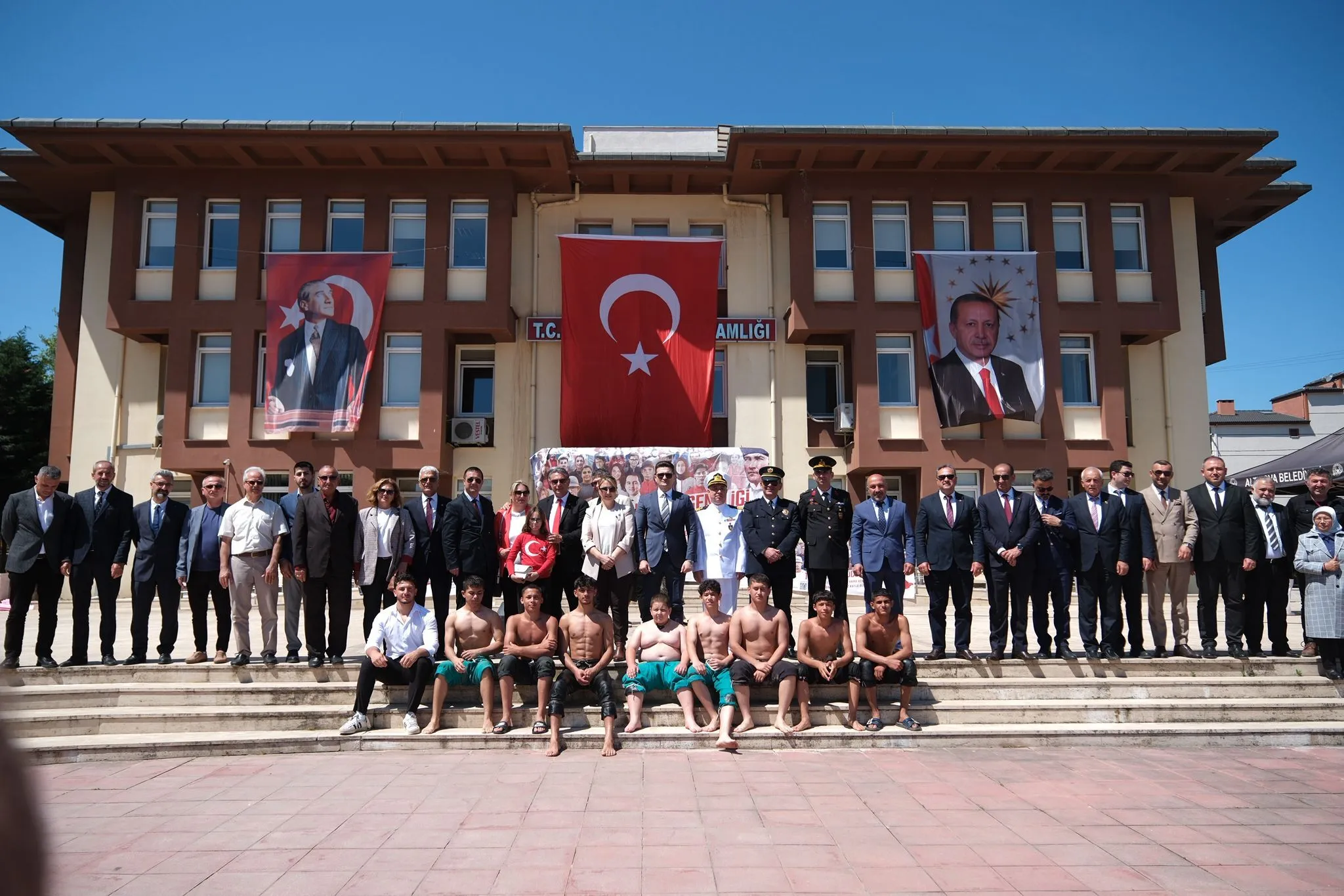 Altınova’da 19 Mayıs Coşkusu: Gençlerin Gösterileri Büyük Alkış Aldı