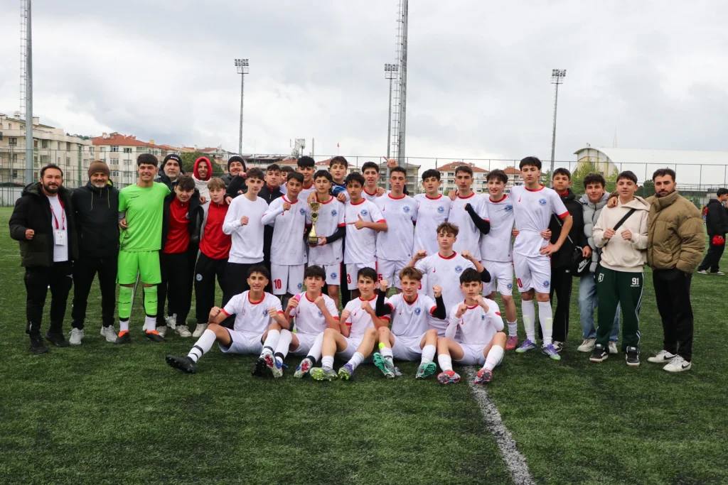 U-15’LERDE ŞAMPİYONLUK ÇİFTLİKKÖY’ÜN (1-0)