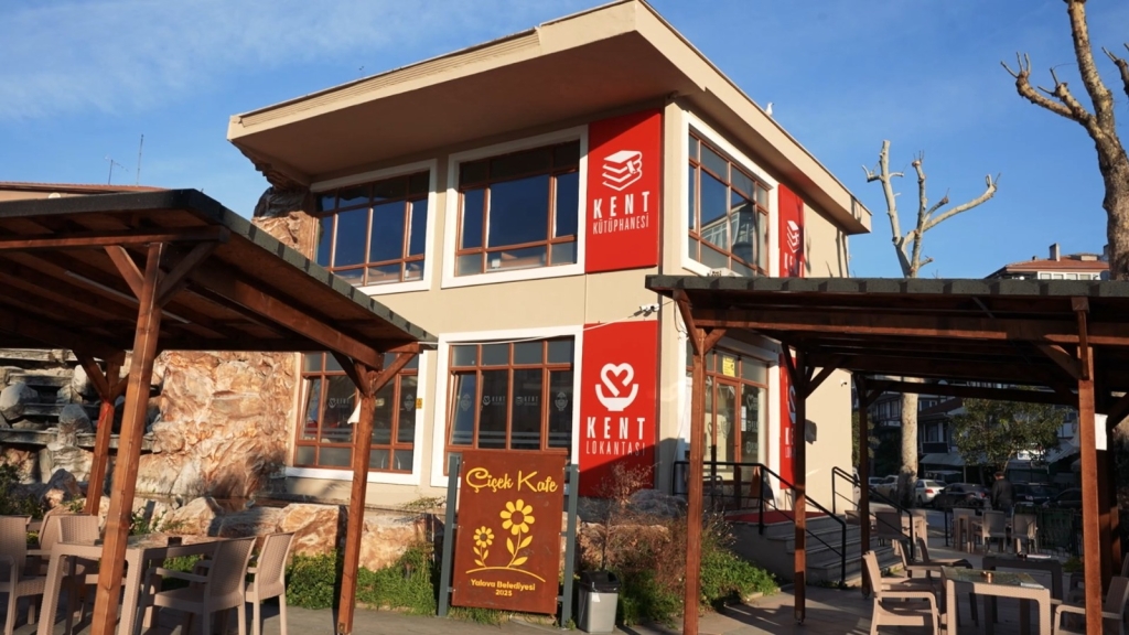 YALOVA’DA ÖĞRENCİLER İÇİN KÜTÜPHANE SAATLERİ UZATILDI