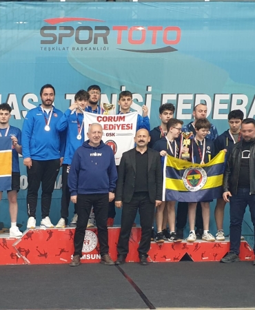 Yalova Belediyespor Masa Tenisi Takımı Türkiye 4.’sü Oldu