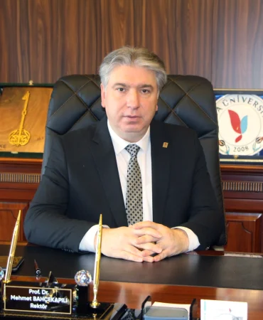 Yalova Üniversitesi Akreditasyonda Zirveye Koşuyor: 14 Başvurunun İlk 10’undan Tam Başarı 8 Yalova Üniversitesi Akreditasyonda Zirveye Koşuyor: 14 Başvurunun İlk 10’undan Tam Başarı
