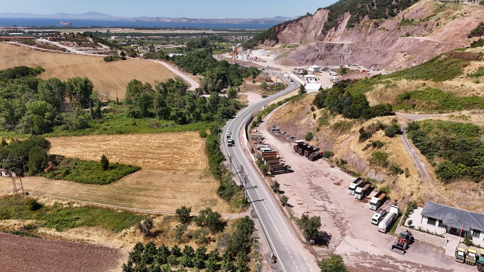 Yalova’da Köy Yollarında Trafik Güvenliğini Artıran Çalışma: Taşköprü-Kılıç Köyü Yolunda Çizgi Uygulaması Tamamlandı