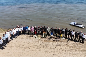 Marmara Denizi İçin Dev Seferberlik: Yalova Üniversitesi ve Kamu Kurumları Deniz Dibi ile Kıyıları Temizledi 1 Marmara Denizi İçin Dev Seferberlik: Yalova Üniversitesi ve Kamu Kurumları Deniz Dibi ile Kıyıları Temizledi