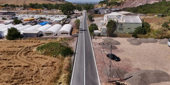 Yalova’da Köy Yollarında Trafik Güvenliğini Artıran Çalışma: Taşköprü-Kılıç Köyü Yolunda Çizgi Uygulaması Tamamlandı 18 Yalova’da Köy Yollarında Trafik Güvenliğini Artıran Çalışma: Taşköprü-Kılıç Köyü Yolunda Çizgi Uygulaması Tamamlandı