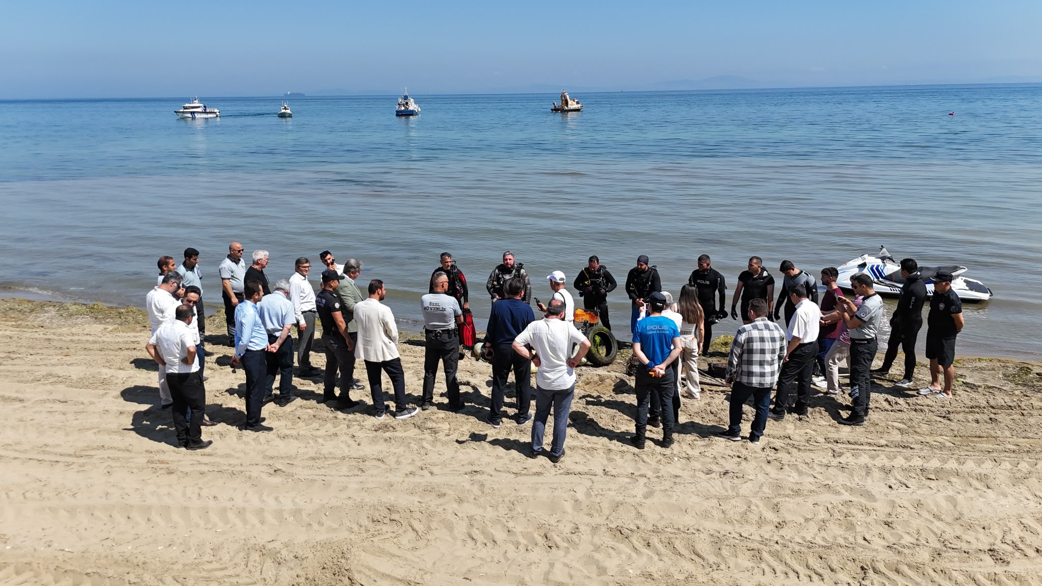 Marmara Denizi İçin Dev Seferberlik: Yalova Üniversitesi ve Kamu Kurumları Deniz Dibi ile Kıyıları Temizledi 9 Marmara Denizi İçin Dev Seferberlik: Yalova Üniversitesi ve Kamu Kurumları Deniz Dibi ile Kıyıları Temizledi