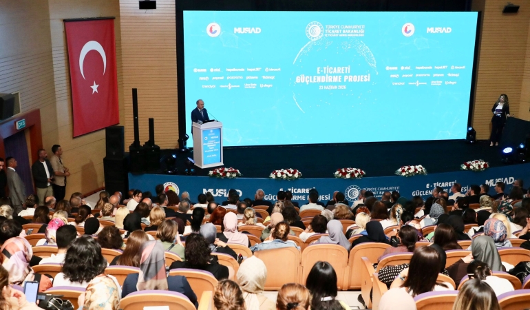 Ordu'da E-Ticareti Güçlendirme Projesi Başladı: Vali Muammer Erol'dan Dijital Dönüşüm ve E-Ticaret Vurgusu