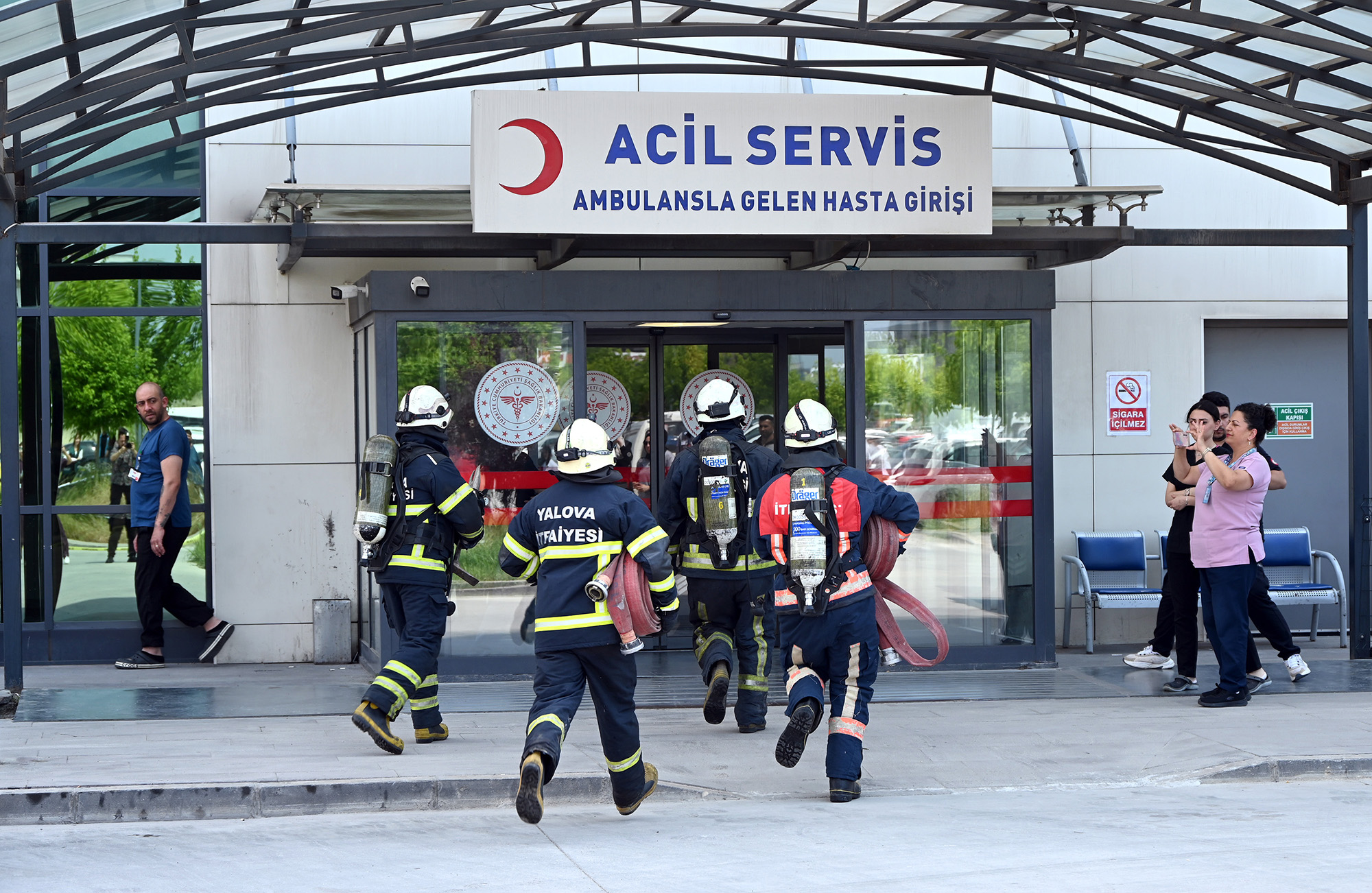 Hastanedeki Tatbikat Gerçeğini Aratmadı: Yalova İtfaiyesi’nden Başarılı Müdahale 6 Hastanedeki Tatbikat Gerçeğini Aratmadı: Yalova İtfaiyesi’nden Başarılı Müdahale