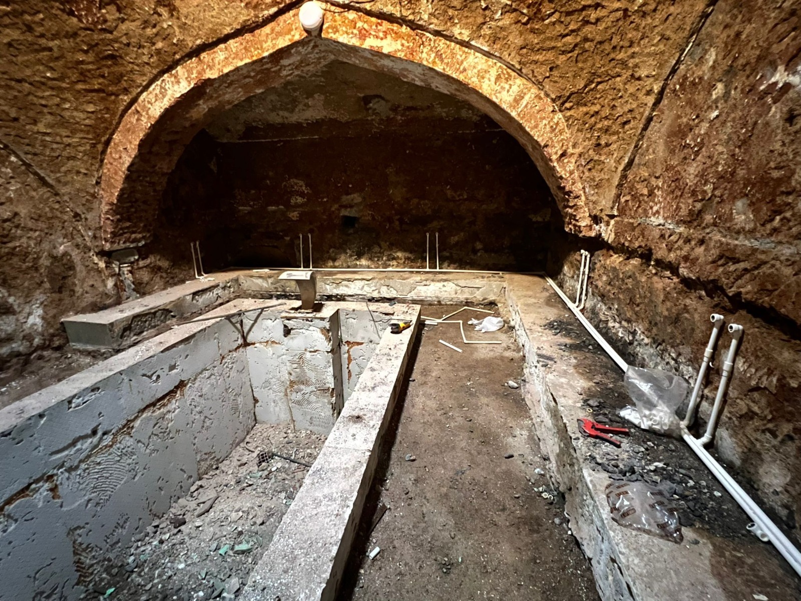Armutlu Dağ Hamamı Restore Edildi: Roma Döneminden Günümüze Ulaşan Tarihi Yapı Yeniden Hayat Buldu
