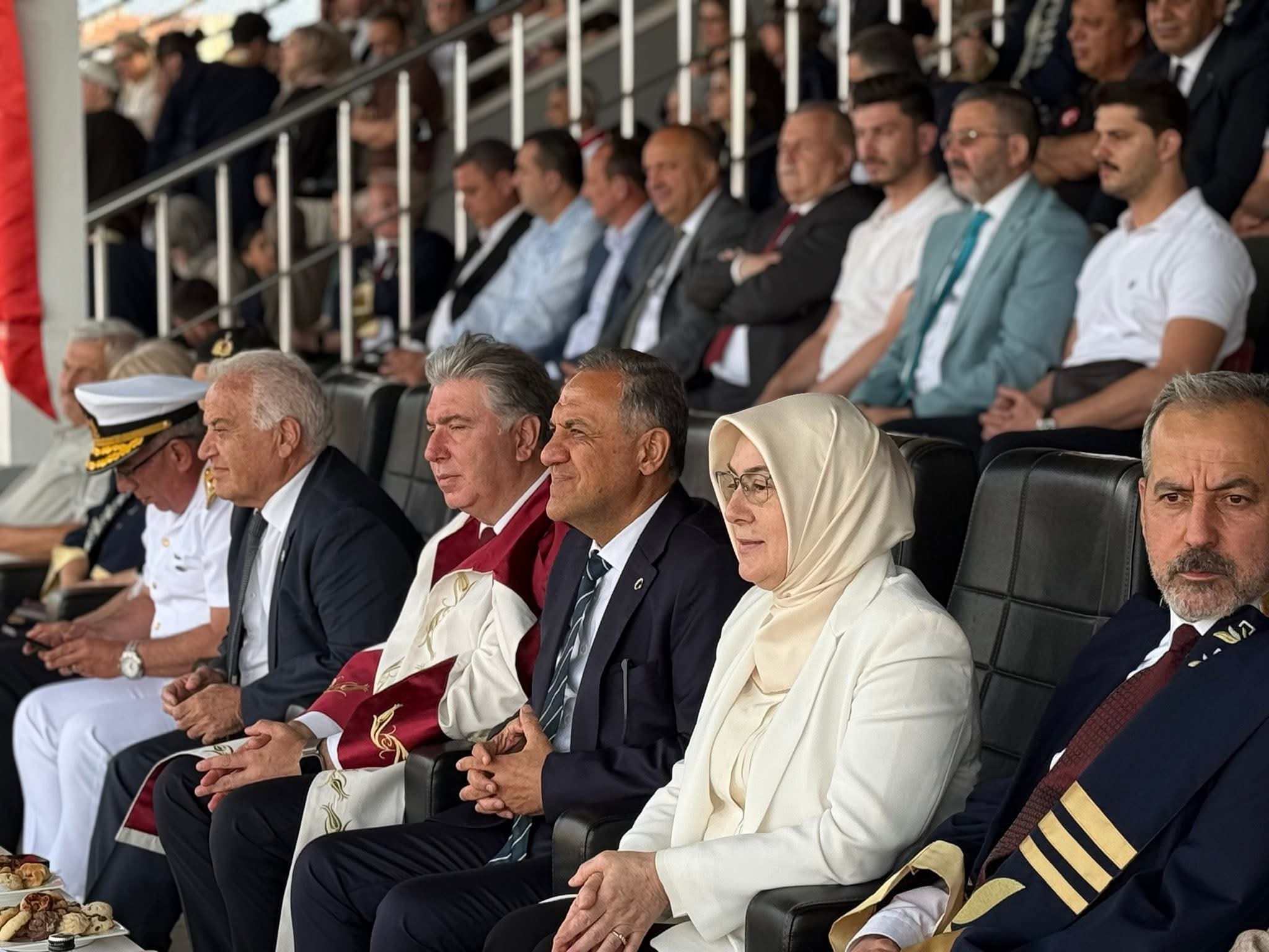 AK Parti Yalova Milletvekili Meliha Akyol, Mezuniyet Töreni ve Düğün Programında Vatandaşlarla Buluştu