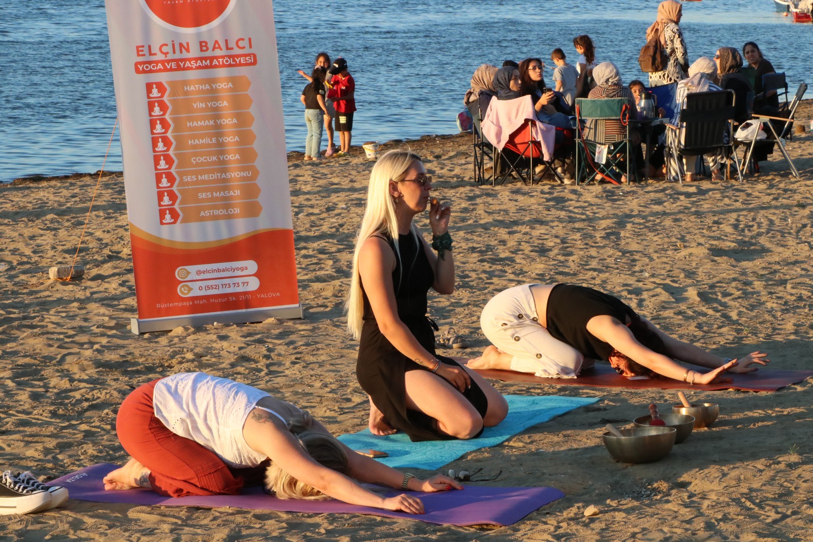 Dünya Yoga Günü Çiftlikköy Sahilinde Kutlandı