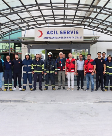 Hastanedeki Tatbikat Gerçeğini Aratmadı: Yalova İtfaiyesi’nden Başarılı Müdahale 7 Hastanedeki Tatbikat Gerçeğini Aratmadı: Yalova İtfaiyesi’nden Başarılı Müdahale