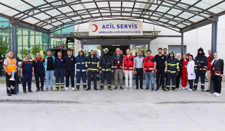 Hastanedeki Tatbikat Gerçeğini Aratmadı: Yalova İtfaiyesi’nden Başarılı Müdahale