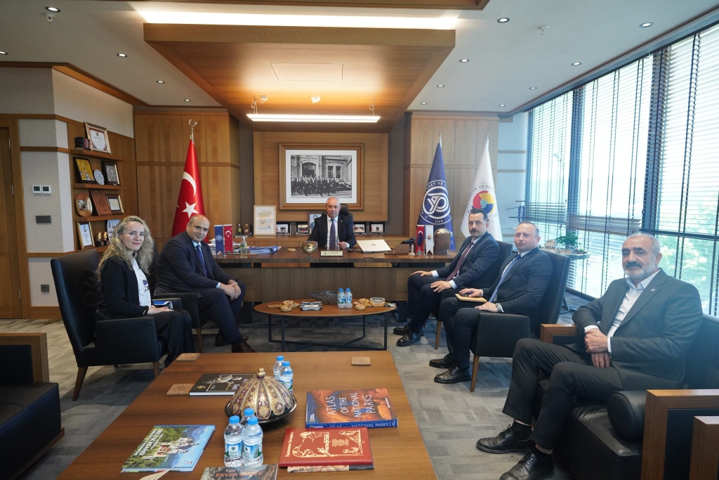 YTSO’DA YOĞUN TEMAS TRAFİĞİ: FİNANSMAN, MEDYA, GELENEKSEL SANATLAR VE EKONOMİ MASAYA YATIRILDI