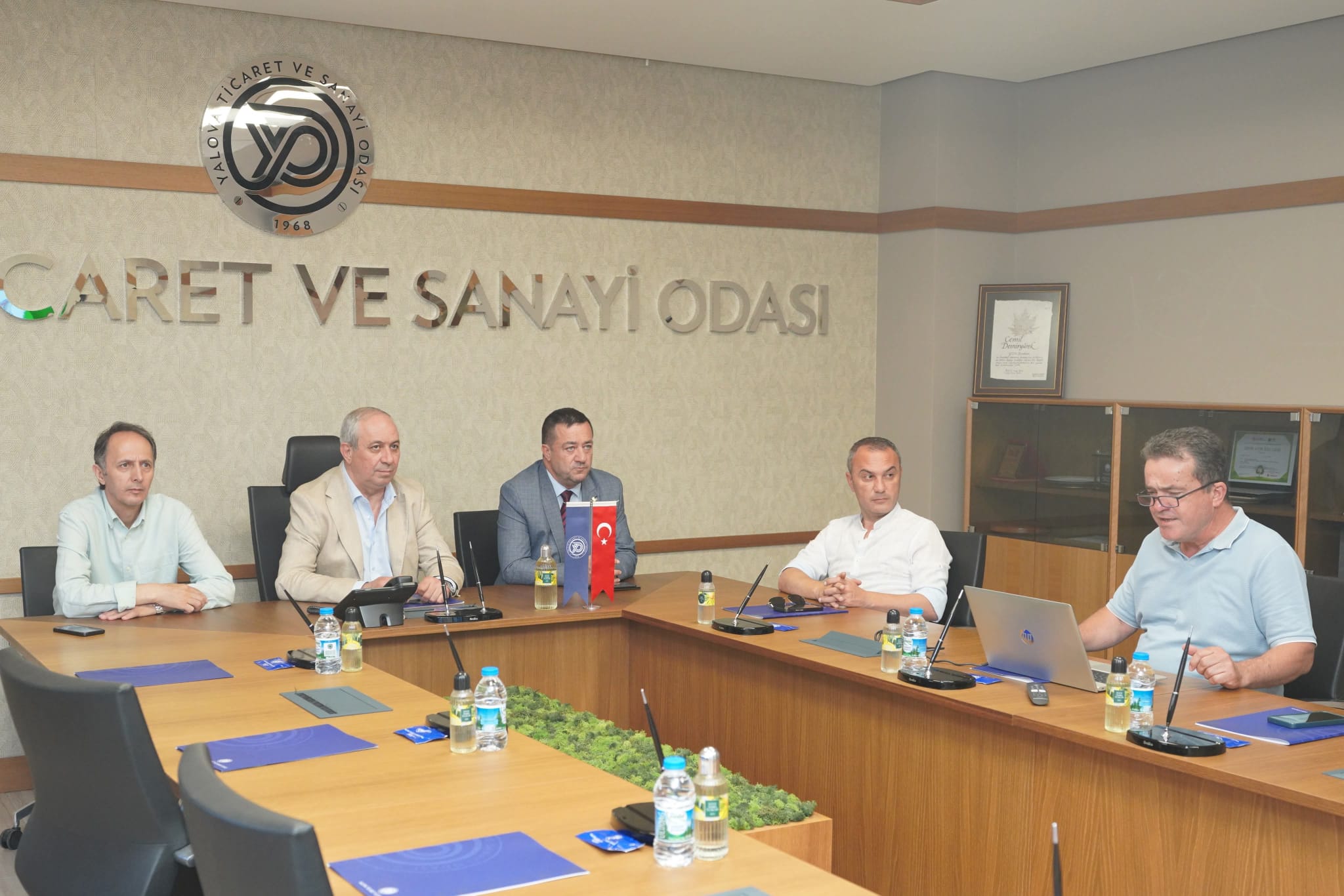 YTSO’dan Yoğun Diplomasi Trafiği: Bölgesel İş Birliği, Kivi Festivali, Sektörel Buluşmalar ve 2050 Vizyonu Masaya Yatırıldı 6 YTSO’dan Yoğun Diplomasi Trafiği: Bölgesel İş Birliği, Kivi Festivali, Sektörel Buluşmalar ve 2050 Vizyonu Masaya Yatırıldı