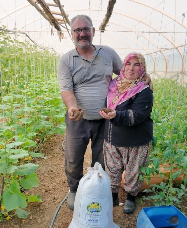 Çınarcık Belediyesi’nden Üreticiye Organik Gübre Desteği