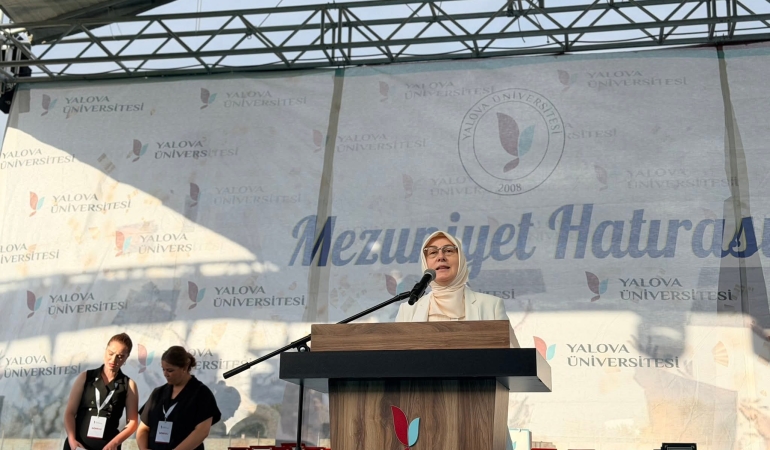 AK Parti Yalova Milletvekili Meliha Akyol, Mezuniyet Töreni ve Düğün Programında Vatandaşlarla Buluştu
