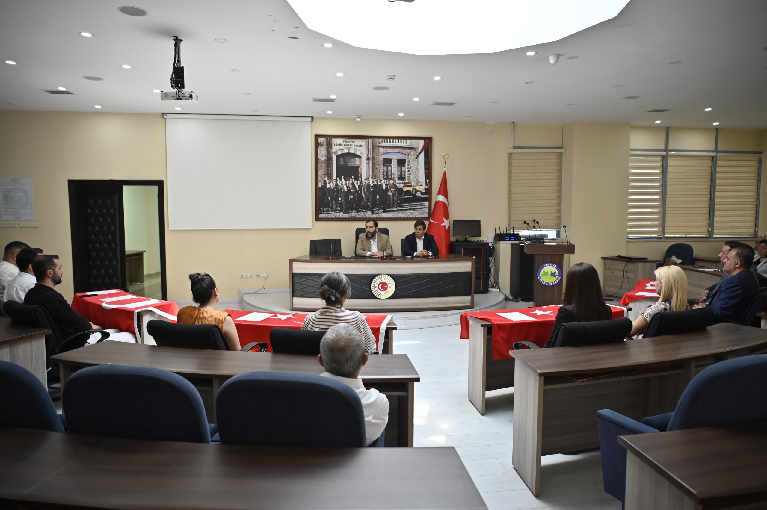 Yalova İl Özel İdaresi’nde Sözleşmeli Memurlar Yemin Etti: Kamu Hizmetine Resmi Adım