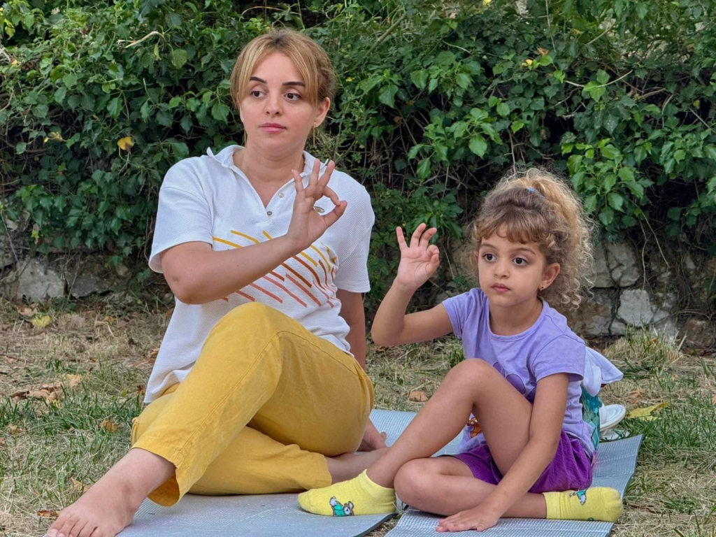 Anne ve Çocuklar Yalova Belediyesi'nin Yoga Etkinliğinde Buluştu