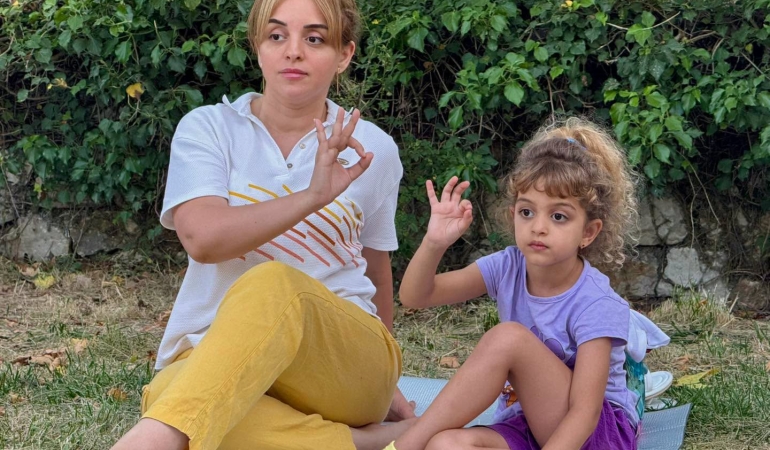 Anne ve Çocuklar Yalova Belediyesi'nin Yoga Etkinliğinde Buluştu