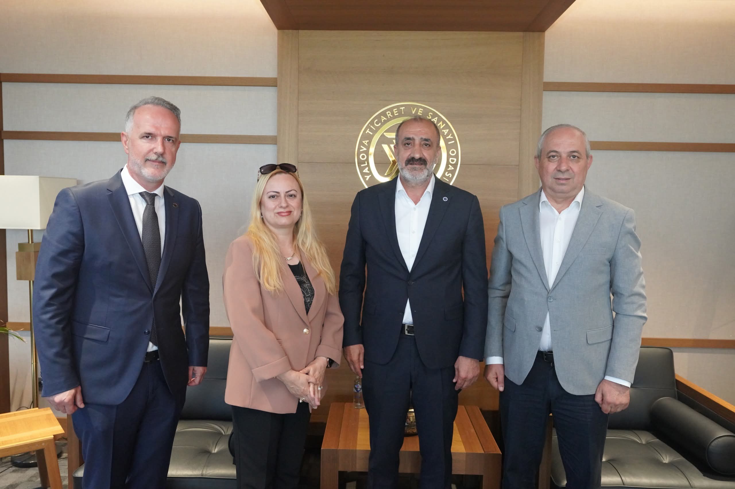 YTSO’dan Yoğun Diplomasi Trafiği: Bölgesel İş Birliği, Kivi Festivali, Sektörel Buluşmalar ve 2050 Vizyonu Masaya Yatırıldı 4 YTSO’dan Yoğun Diplomasi Trafiği: Bölgesel İş Birliği, Kivi Festivali, Sektörel Buluşmalar ve 2050 Vizyonu Masaya Yatırıldı