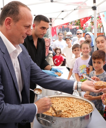 Çiftlikköy Belediyesi'nden Aşure Günü Etkinliği
