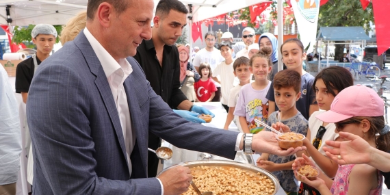 Çiftlikköy Belediyesi'nden Aşure Günü Etkinliği