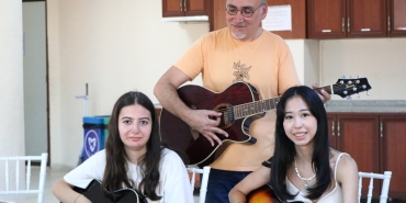Çiftlikköy Belediyesi'nden Çocuklar ve Gençlere Ücretsiz Yaz Kursları Müjdesi: Kayıtlar 29 Haziran'da Başlıyor 6 Çiftlikköy Belediyesi'nden Çocuklar ve Gençlere Ücretsiz Yaz Kursları Müjdesi: Kayıtlar 29 Haziran'da Başlıyor