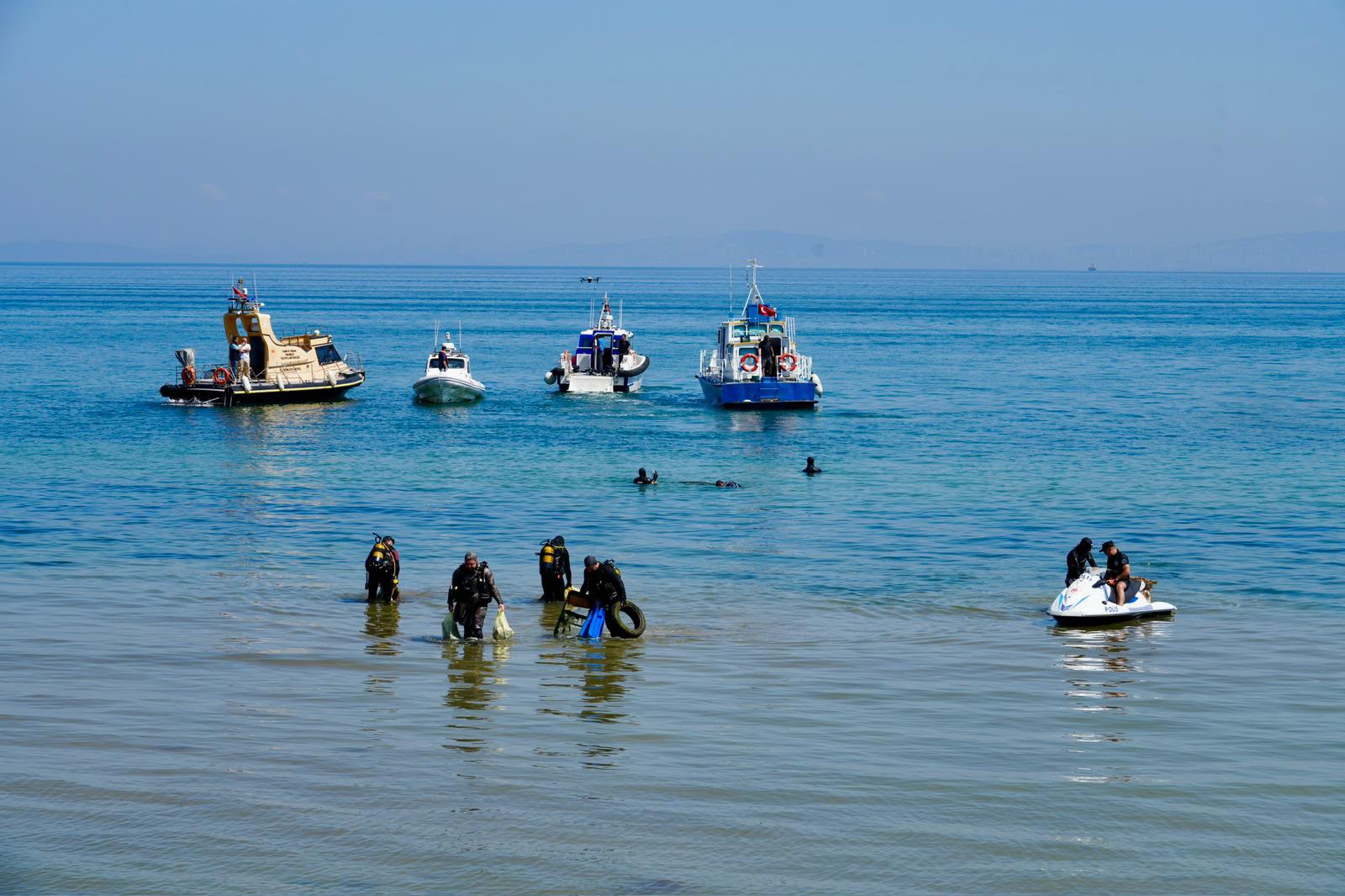 Marmara Denizi İçin Dev Seferberlik: Yalova Üniversitesi ve Kamu Kurumları Deniz Dibi ile Kıyıları Temizledi 7 Marmara Denizi İçin Dev Seferberlik: Yalova Üniversitesi ve Kamu Kurumları Deniz Dibi ile Kıyıları Temizledi