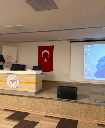 Yalova’da Sağlık Turizmi Eğitimi Düzenlendi: Uluslararası Hasta Hizmetlerinde Yeni Dönem 9 Yalova’da Sağlık Turizmi Eğitimi Düzenlendi: Uluslararası Hasta Hizmetlerinde Yeni Dönem