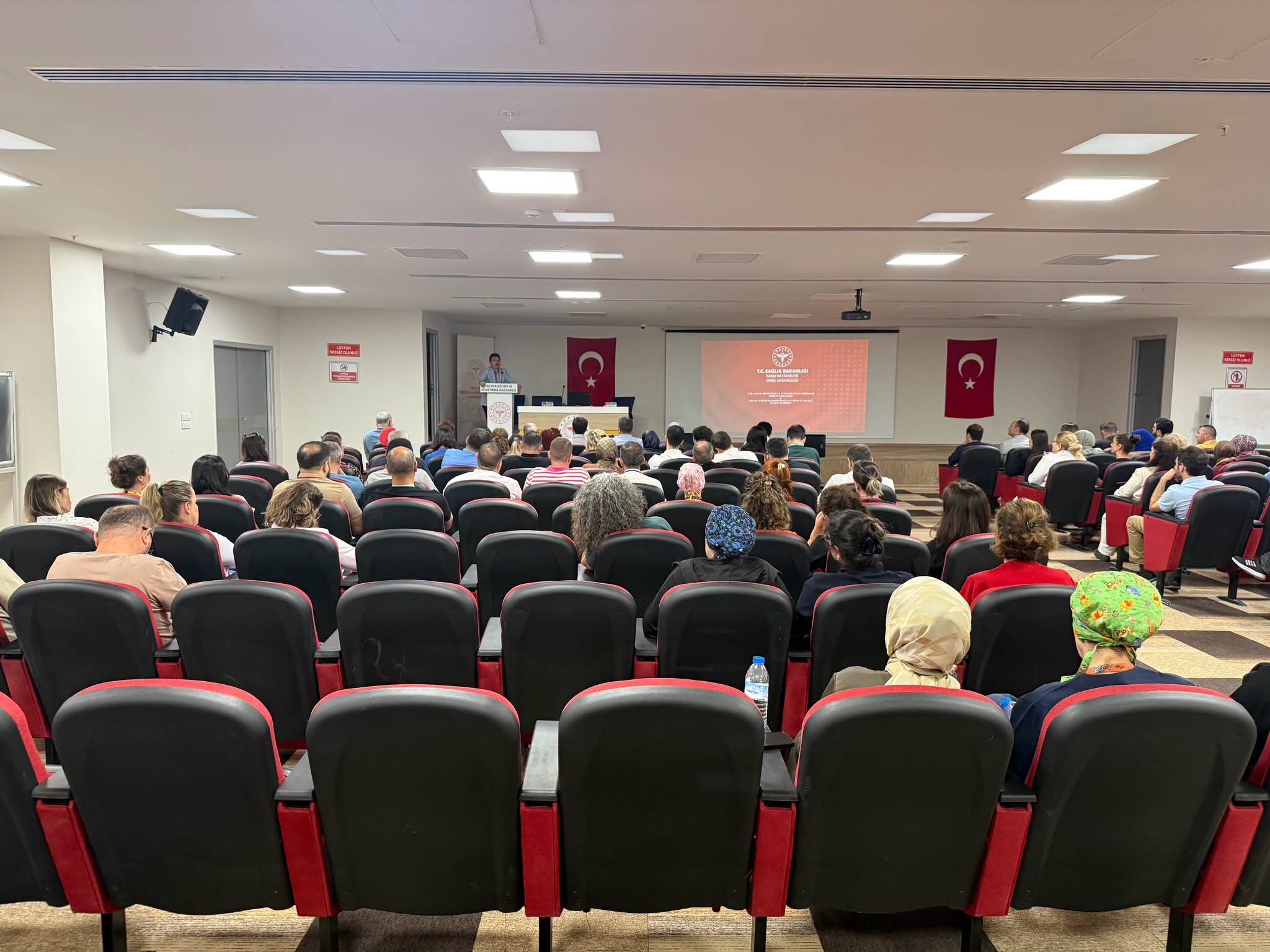 Yalova’da Sağlık Turizmi Eğitimi Düzenlendi: Uluslararası Hasta Hizmetlerinde Yeni Dönem 7 Yalova’da Sağlık Turizmi Eğitimi Düzenlendi: Uluslararası Hasta Hizmetlerinde Yeni Dönem