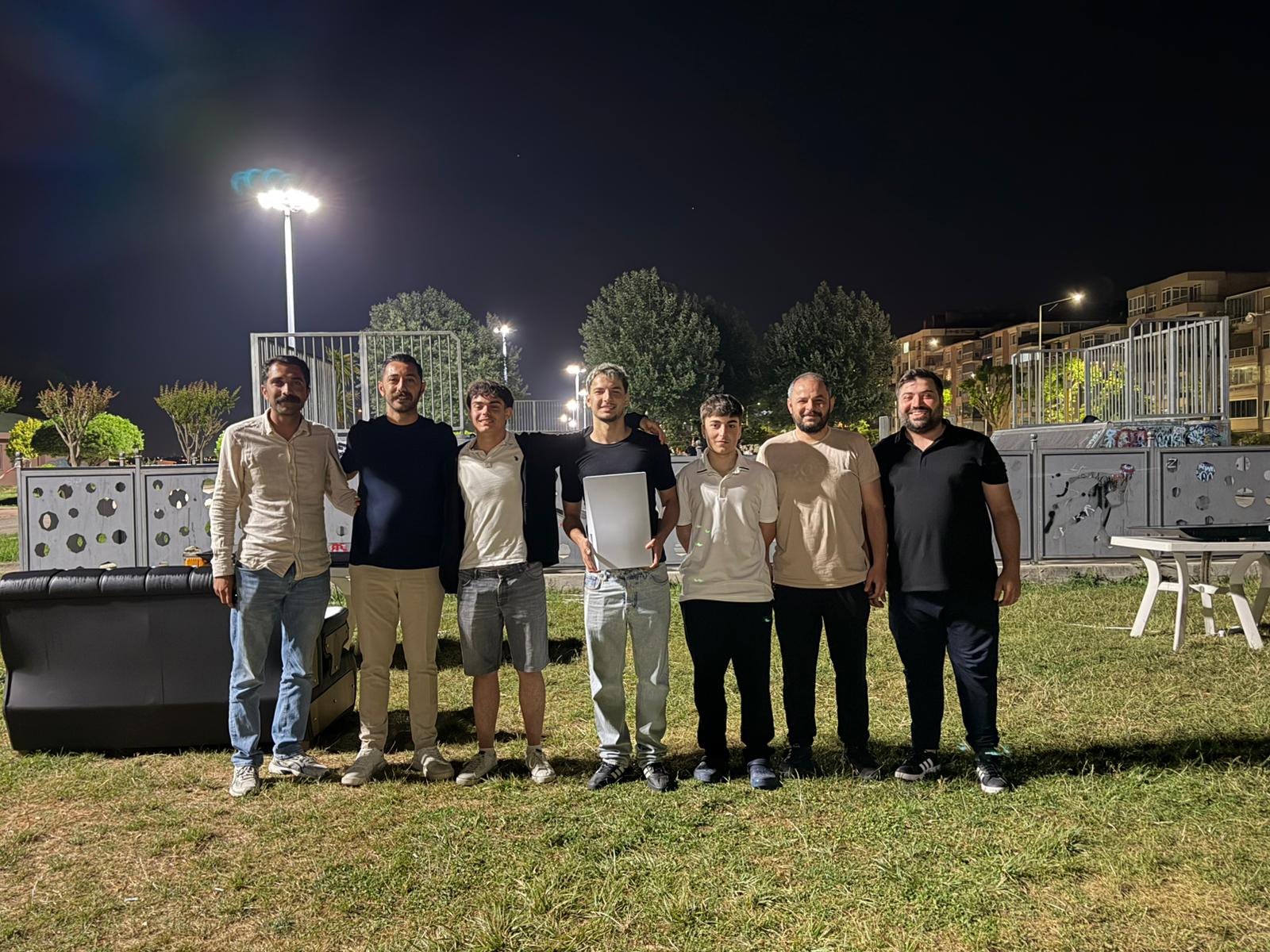 Üç Gün Süren E-Spor Maratonu Nefes Kesti: Yalova’da Şampiyon Mehmet Can Aslan Oldu 7 Üç Gün Süren E-Spor Maratonu Nefes Kesti: Yalova’da Şampiyon Mehmet Can Aslan Oldu