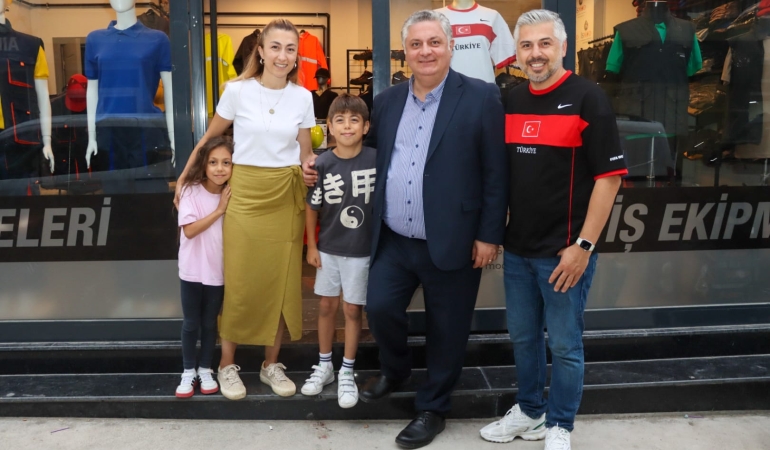 Başkan Gürel Esnaf ve Vatandaşlarla Buluştu 1 Başkan Gürel Esnaf ve Vatandaşlarla Buluştu