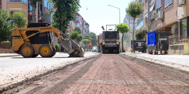 STADYUM CADDESİ'NDE ASFALT ÖNCESİ FREZE ÇALIŞMASI BAŞLADI