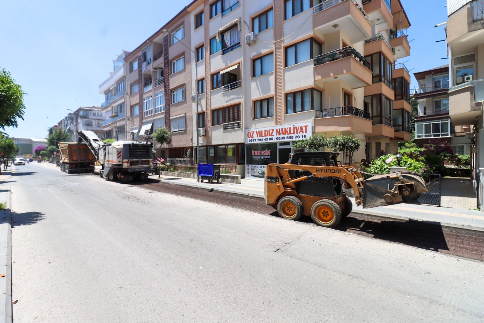 STADYUM CADDESİ'NDE ASFALT ÖNCESİ FREZE ÇALIŞMASI BAŞLADI 4 STADYUM CADDESİ'NDE ASFALT ÖNCESİ FREZE ÇALIŞMASI BAŞLADI