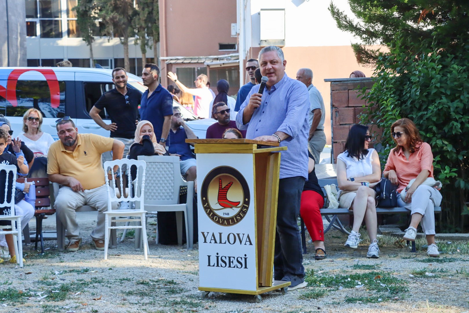 Başkan Gürel, Yalova Lisesi Geleneksel Pilav Günü’nde Mezunlarla Buluştu