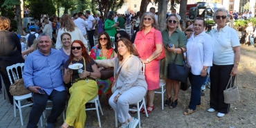Başkan Gürel, Yalova Lisesi Geleneksel Pilav Günü’nde Mezunlarla Buluştu 45 Başkan Gürel, Yalova Lisesi Geleneksel Pilav Günü’nde Mezunlarla Buluştu
