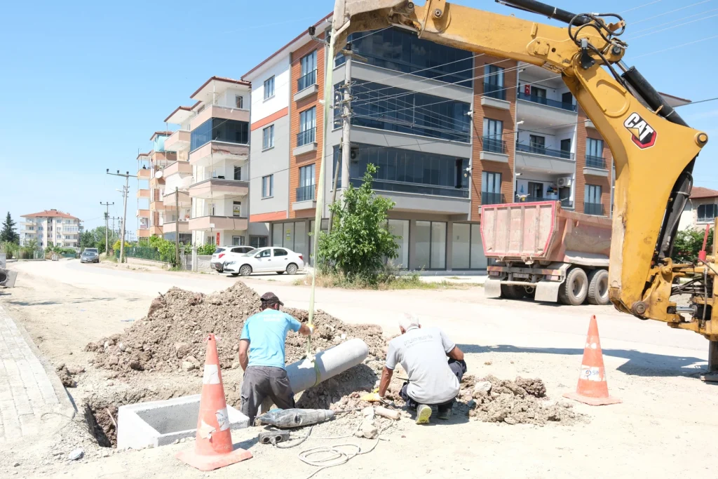 Bilge Kaan Caddesi’nde Asfalt Öncesi Altyapı Hamlesi Tamamlandı: Mehmet Akif Ersoy Mahallesi’nde Ulaşım Konforu Artıyor
