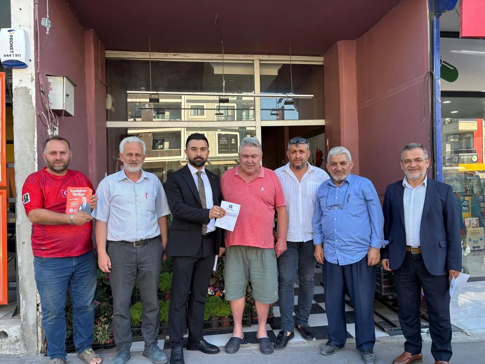 Yeniden Refah Partisi Yalova’da Esnafın Nabzını Tuttu: “Sorunları Dinliyor, Çözüm İçin Çalışıyoruz”