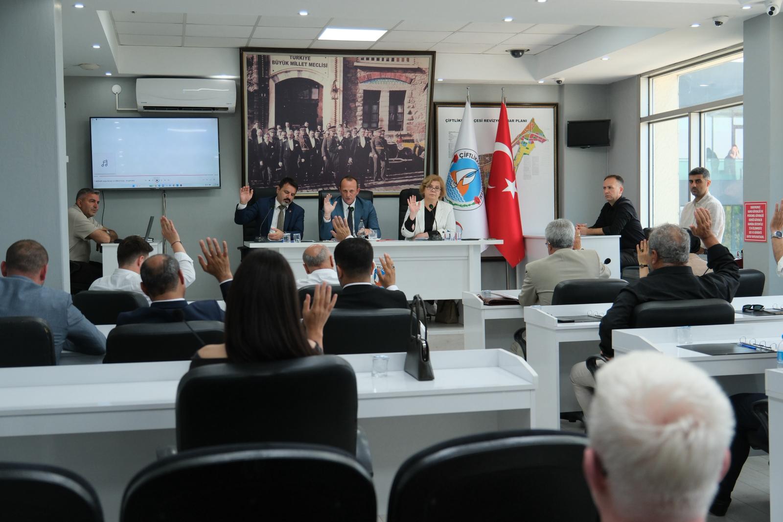 Çiftlikköy’de Su Tarifeleri Güncellendi: Yeni Fiyatlar 1 Temmuz’da Yürürlüğe Girecek 4 Çiftlikköy’de Su Tarifeleri Güncellendi: Yeni Fiyatlar 1 Temmuz’da Yürürlüğe Girecek