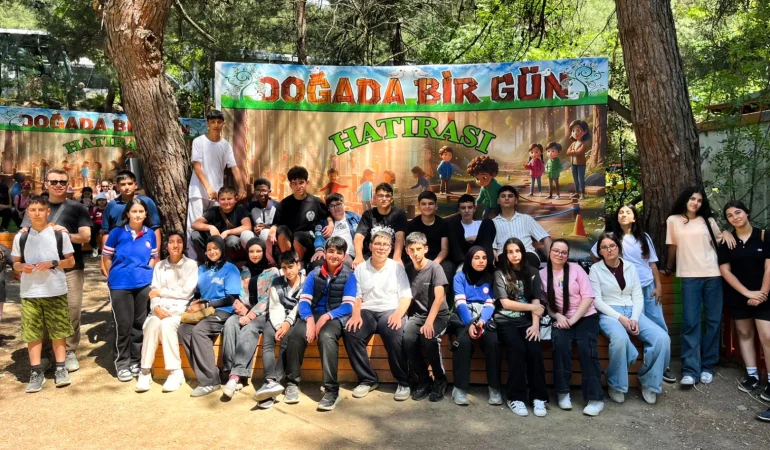 Çiftlikköy Belediyesi’nden LGS Öncesi Öğrencilere Moral Gezisi