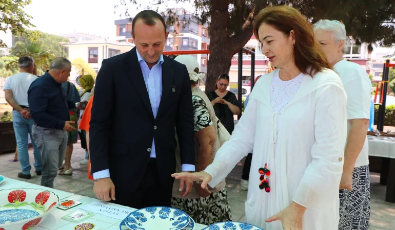 Çiftlikköy’de Çini Kursu Sergisi Sanatseverlerle Buluşuyor
