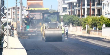 Çiftlikköy’de Yol ve Kaldırım Çalışmaları Aralıksız Sürüyor 94 Çiftlikköy’de Yol ve Kaldırım Çalışmaları Aralıksız Sürüyor