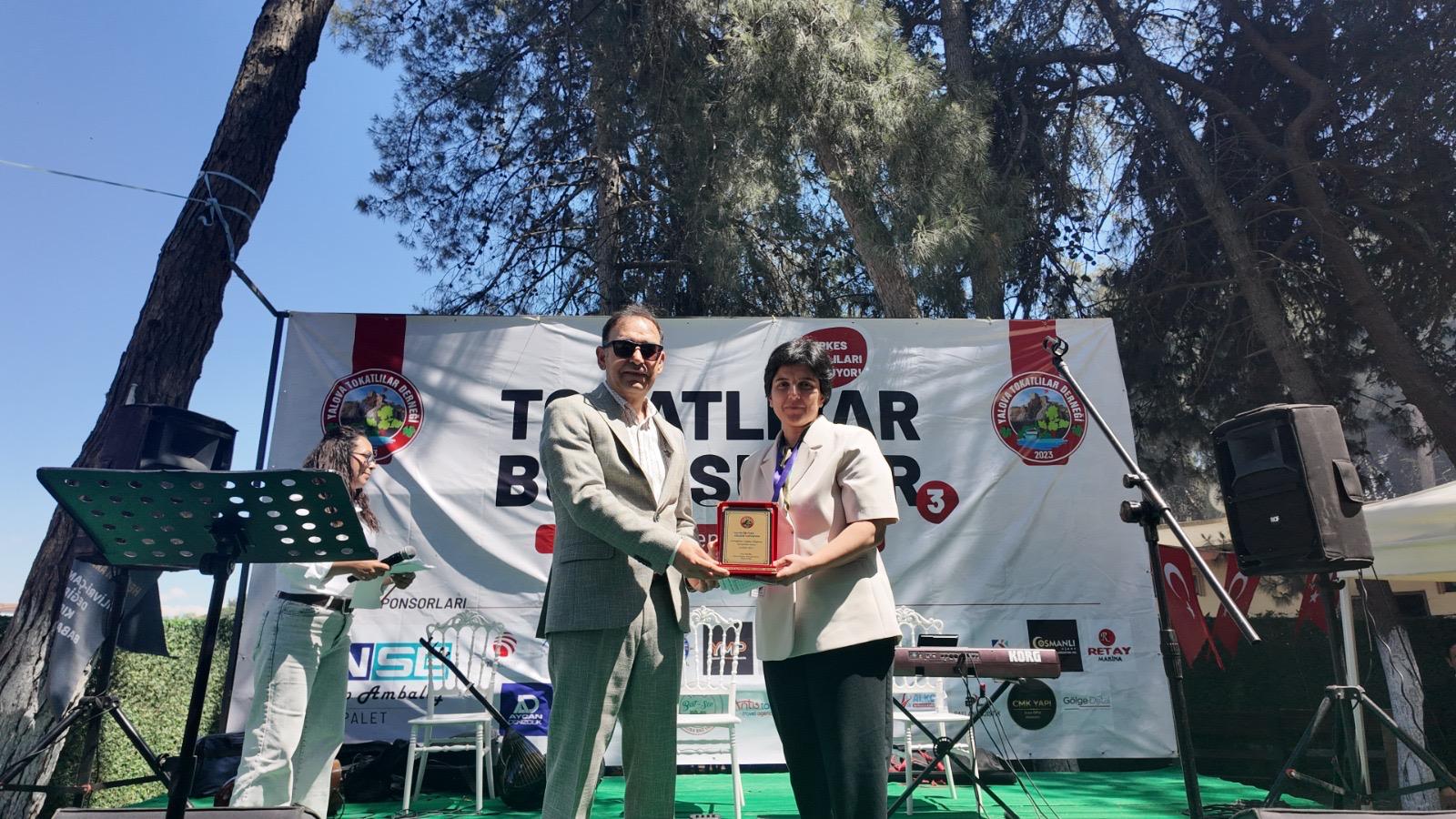 TOKATLILAR YALOVA’DA TEK YÜREK OLDU: BİRLİK, BERABERLİK VE DAYANIŞMA ŞÖLENİNE YOĞUN İLGİ 7 TOKATLILAR YALOVA’DA TEK YÜREK OLDU: BİRLİK, BERABERLİK VE DAYANIŞMA ŞÖLENİNE YOĞUN İLGİ