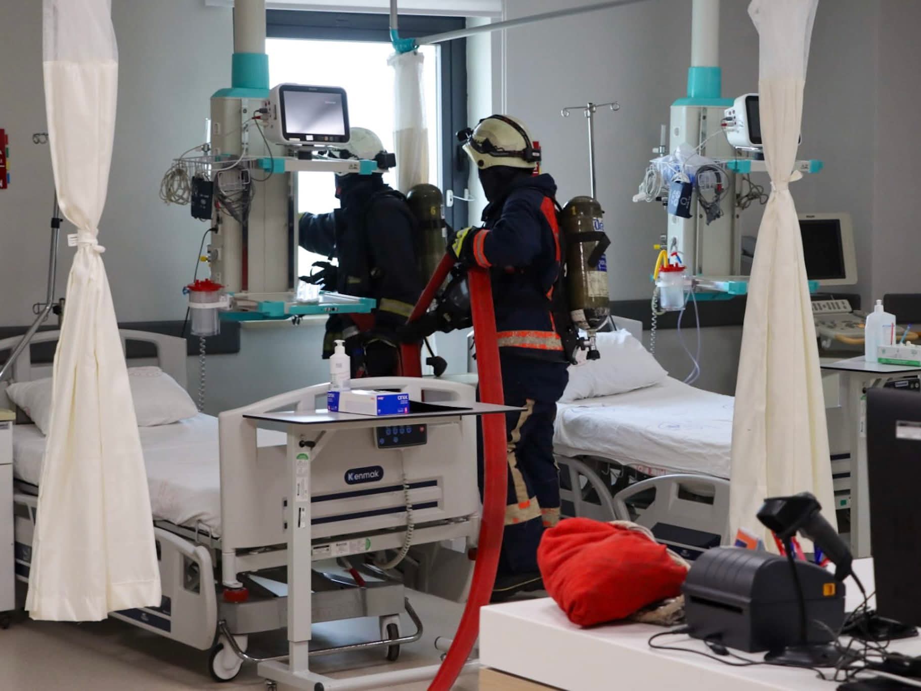Yalova Eğitim ve Araştırma Hastanesi’nde Gerçeği Aratmayan Deprem Tatbikatı: 12 Yalova Eğitim ve Araştırma Hastanesi’nde Gerçeği Aratmayan Deprem Tatbikatı: