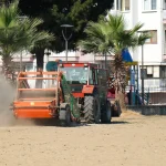 Çiftlikköy Kumsallarında Titiz Temizlik Çalışması
