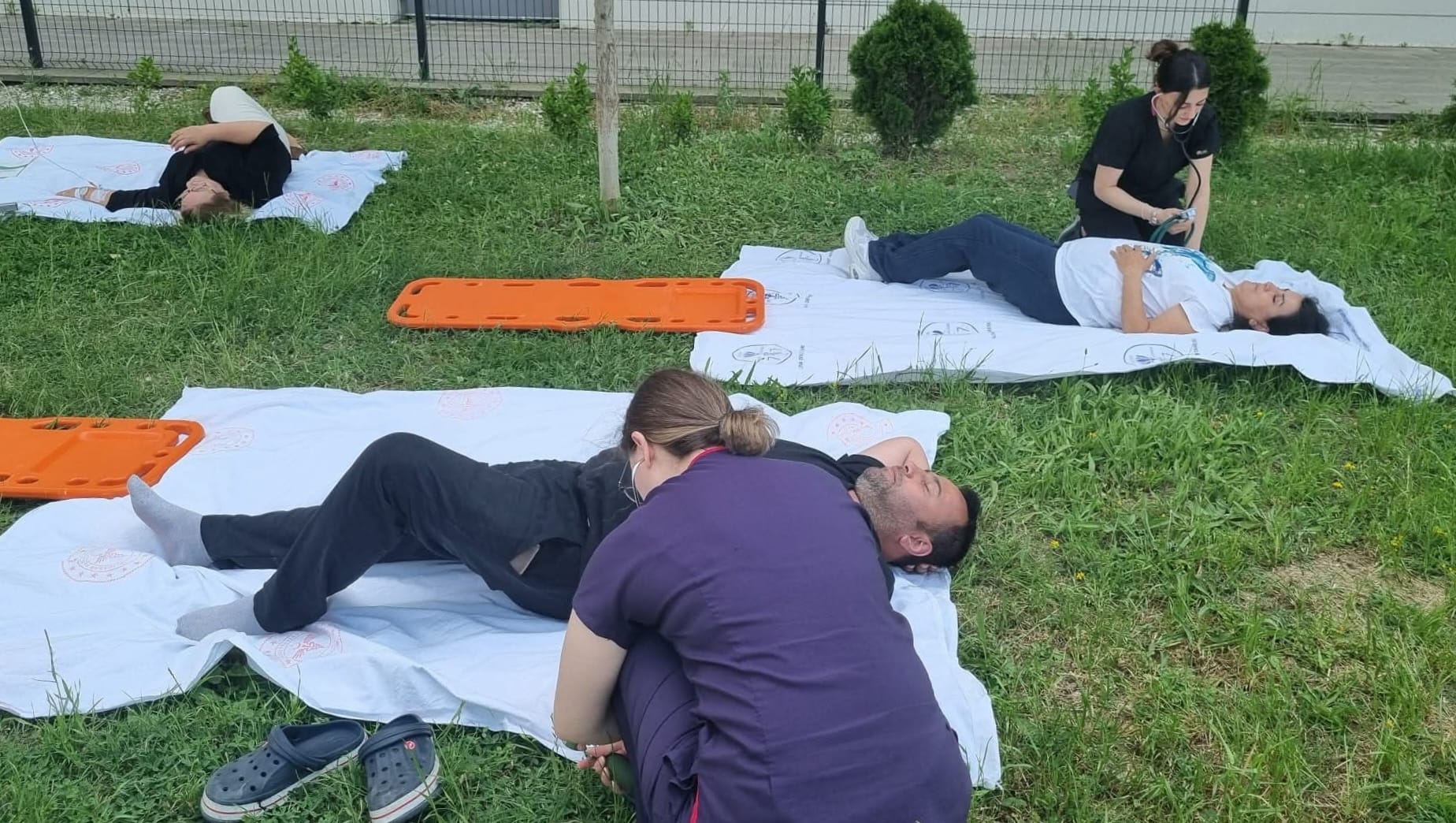 Yalova Eğitim ve Araştırma Hastanesi’nde Gerçeği Aratmayan Deprem Tatbikatı: 10 Yalova Eğitim ve Araştırma Hastanesi’nde Gerçeği Aratmayan Deprem Tatbikatı: