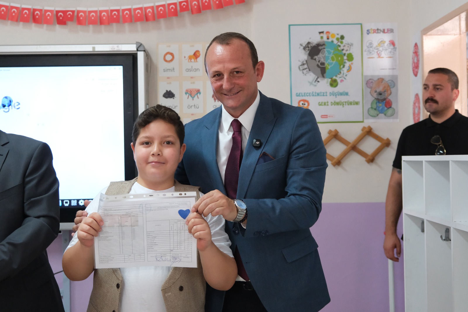 Çiftlikköy’de 9 Bin 589 Öğrenci Karne Heyecanı Yaşadı: Yaz Tatili Resmen Başladı