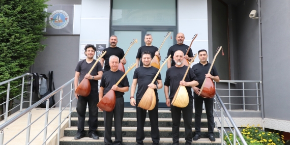 ÇİFTLİKKÖY’DE BAĞLAMA KURSİYERLERİNDEN YIL SONU DİNLETİSİ 13 ÇİFTLİKKÖY’DE BAĞLAMA KURSİYERLERİNDEN YIL SONU DİNLETİSİ