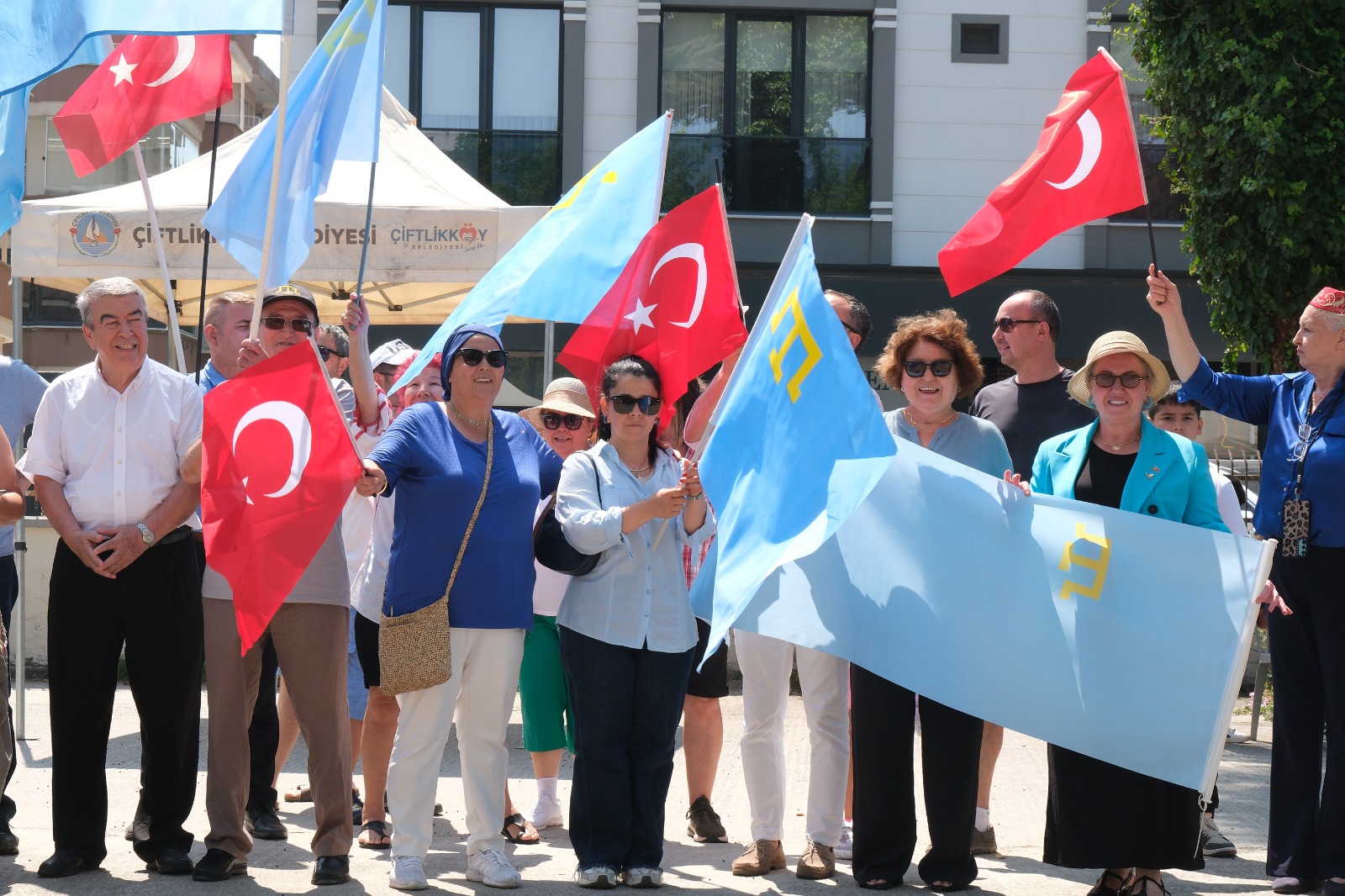 Çiftlikköy’de Tepreş Coşkusu Yaşandı: Kırım Tatarları Baharı Şenlikle Karşıladı 10 Çiftlikköy’de Tepreş Coşkusu Yaşandı: Kırım Tatarları Baharı Şenlikle Karşıladı