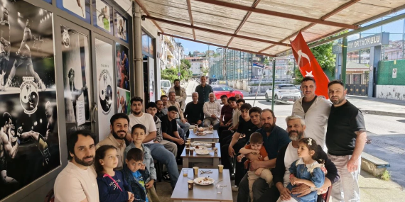 40 Yıllık Gelenek Kurban Bayramı’nda da Devam Etti: Wushu Sporcuları Bayramda Buluştu 18 40 Yıllık Gelenek Kurban Bayramı’nda da Devam Etti: Wushu Sporcuları Bayramda Buluştu